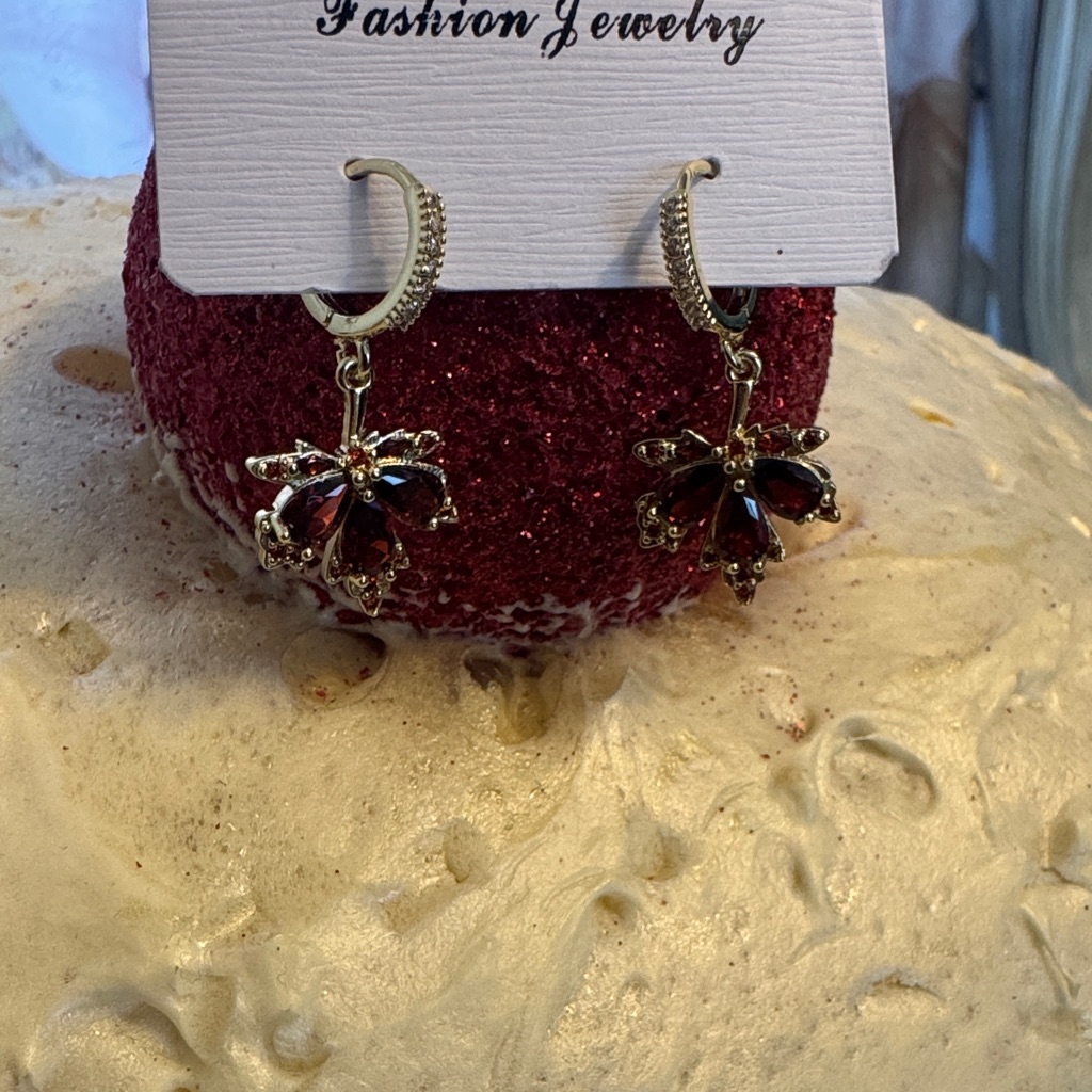 Red Maple Leaf Autumn Fall Lover Dangle Lever Back Earrings 11$